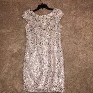 Formal wear dress